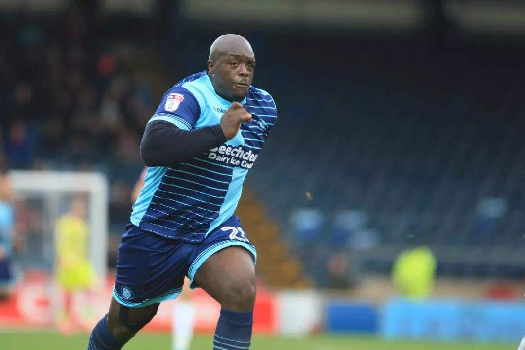 世界足坛最强壮的6大中锋，一人体重200斤，去能轻易带球过人