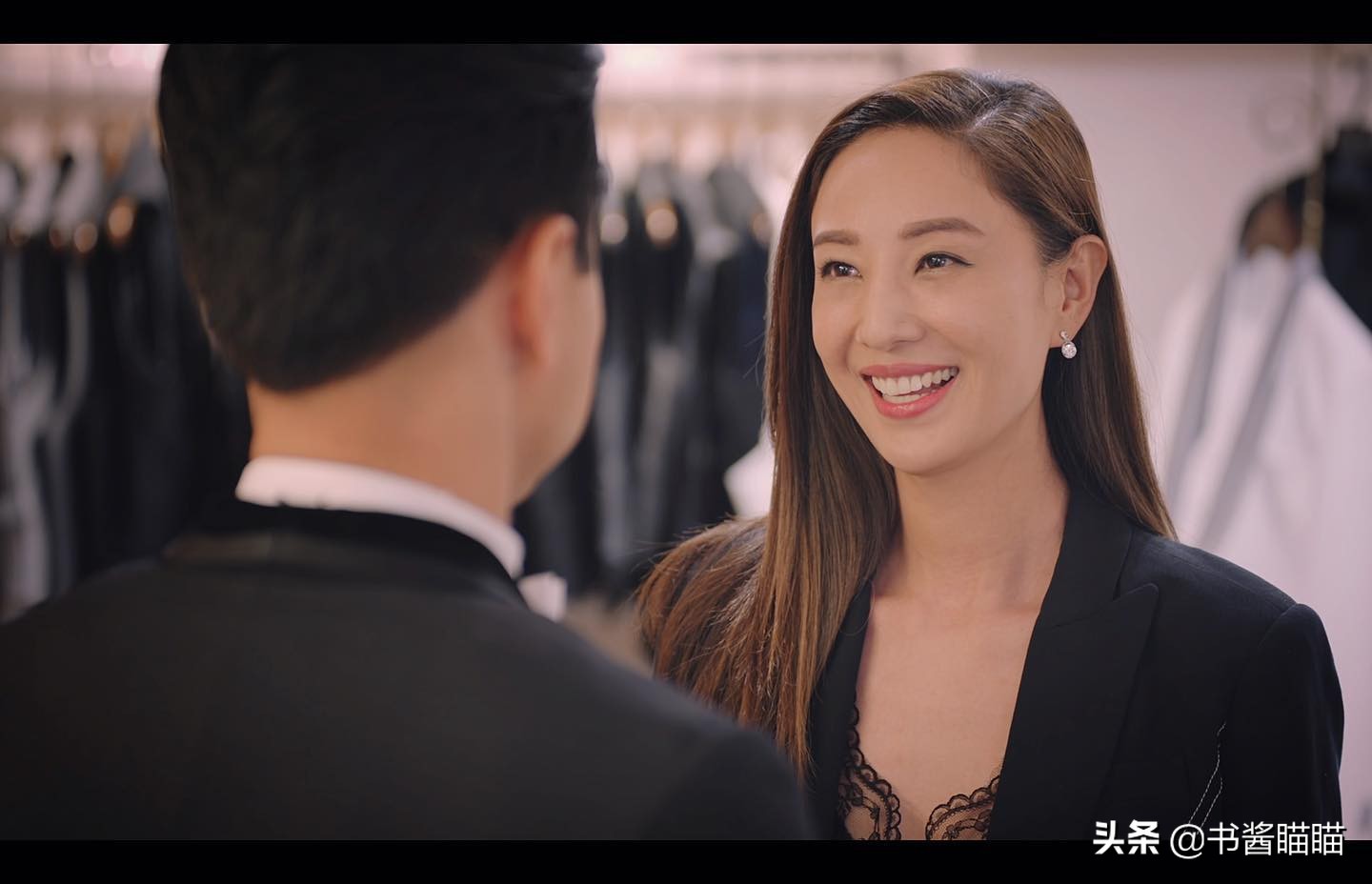 港星郑希怡,本就不富裕的家庭雪上加霜流行语