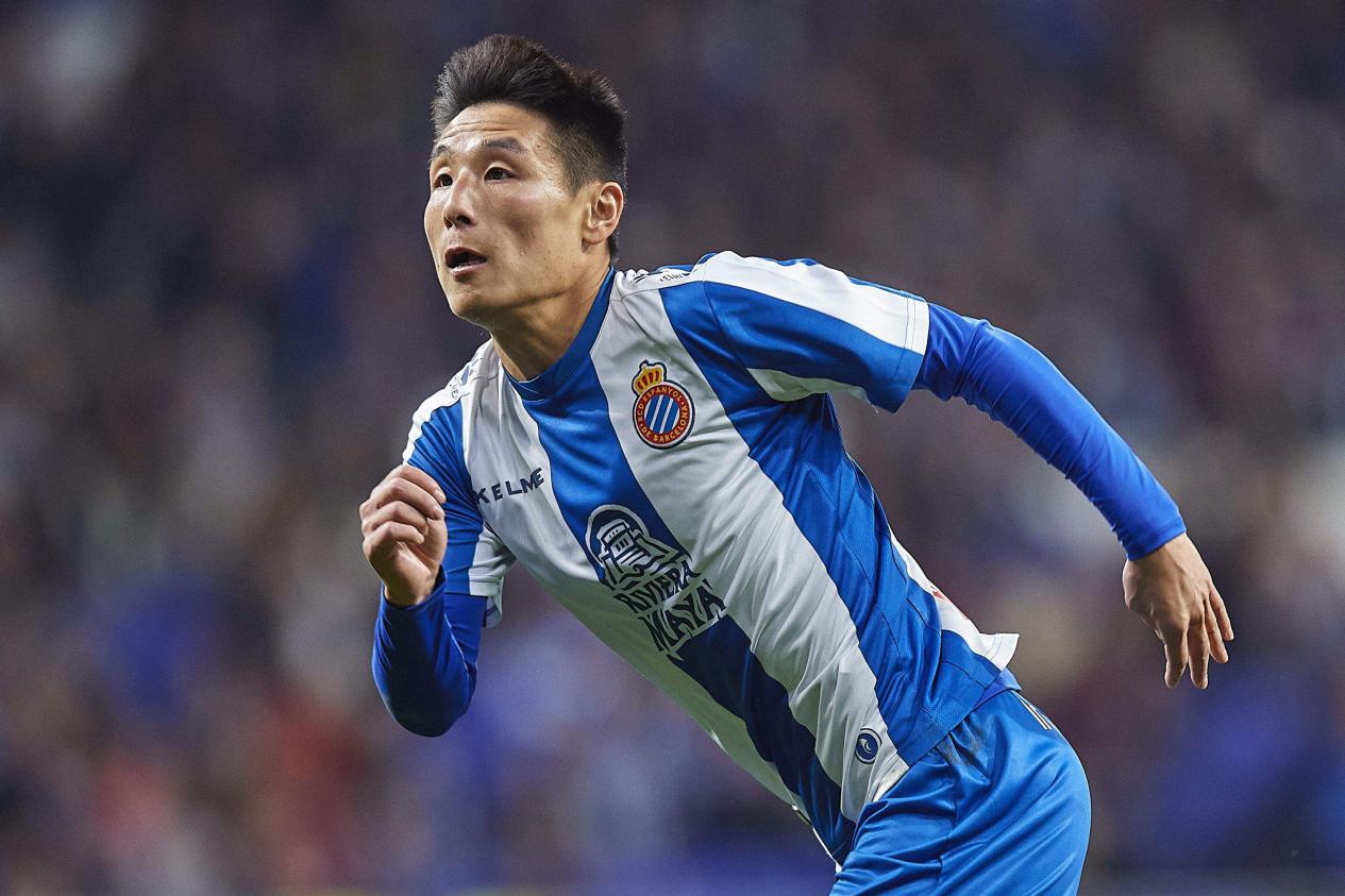 感恩，武磊爸妈的“决定”值得鼓掌，如今掀翻国足完美验货