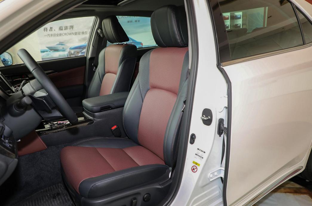 全新丰田皇冠车型解析,丰田皇冠老款长宽高