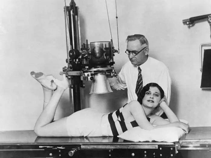 100张老照片见证世事沧桑,四十张经典相片