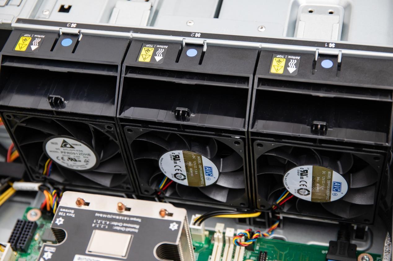 联想thinksystemst58,联想塔式服务器2024