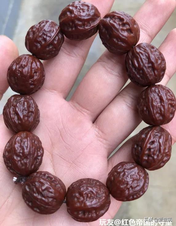 盘玩的核桃脏了怎样清洗,如何清理盘过的核桃