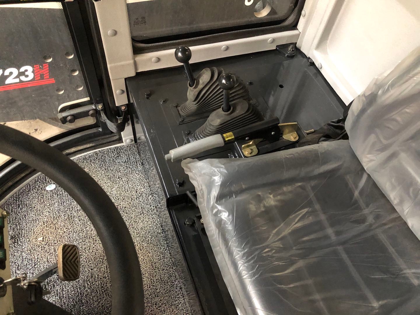 内蒙古路通双钢轮压路机报价,工程机械钢轮压路机