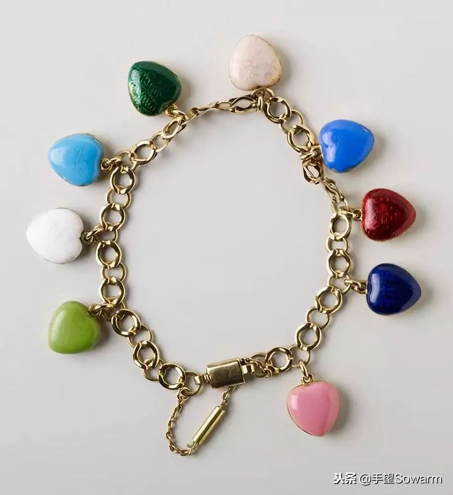 日不落帝国的君主，为爱让全国人民陪她守寡二十年