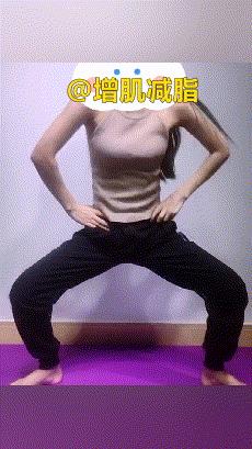 坐着直背训练纠正驼背,一个动作纠正驼背快速锻炼方法