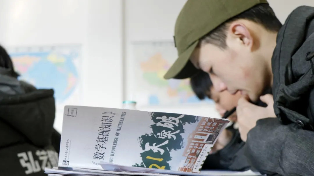 到底该不该选择艺考复读,高三艺术生复读学籍怎么办