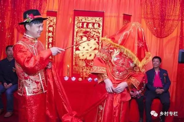 结婚当天新娘要搞卫生的习俗,新娘闹洞房风俗