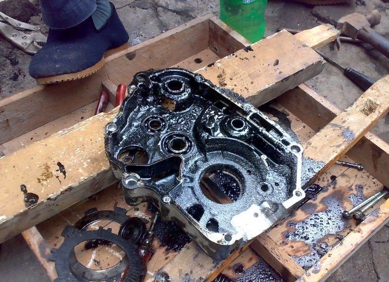 摩托车发动机积碳清洁剂,摩托车火花塞黑色积碳多怎么解决