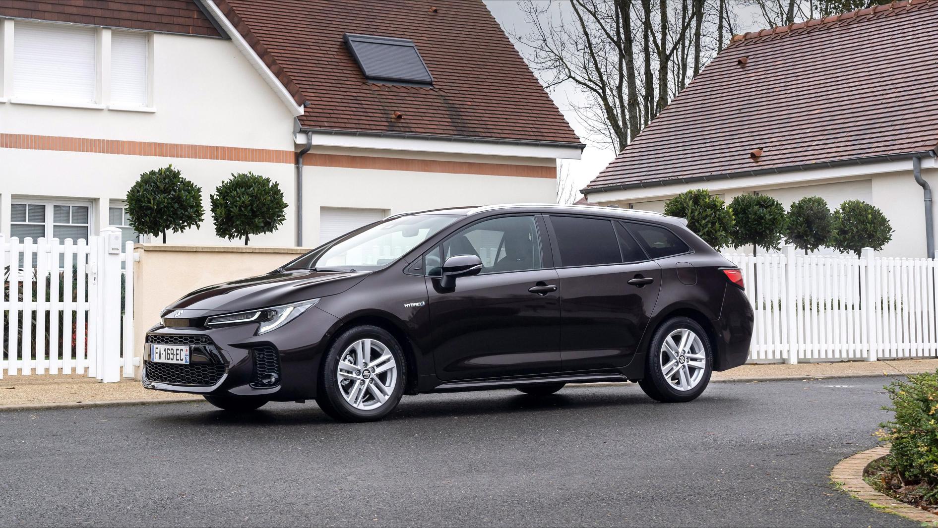 铃木维特拉后排座椅放倒能睡人不,铃木维特拉后排放倒睡觉怎么操作