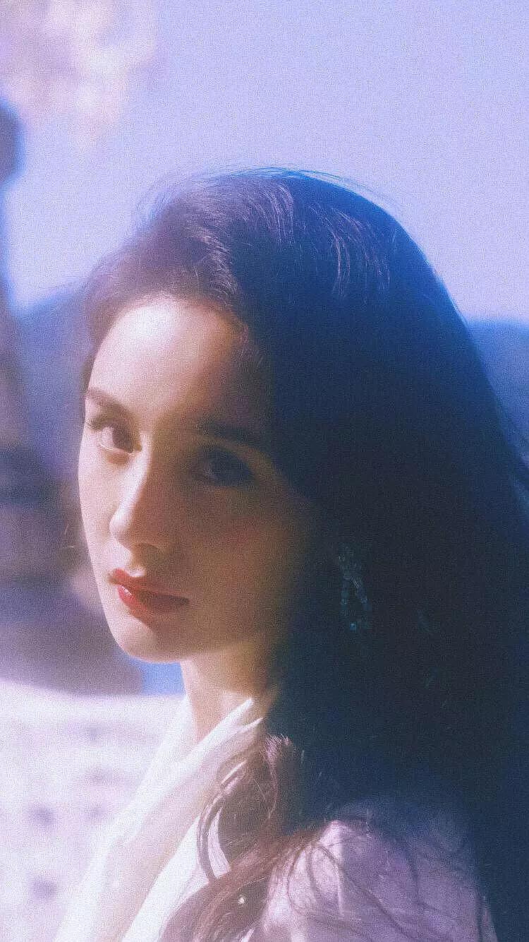 baby摔倒杨幂大笑视频,ab和杨幂红毯