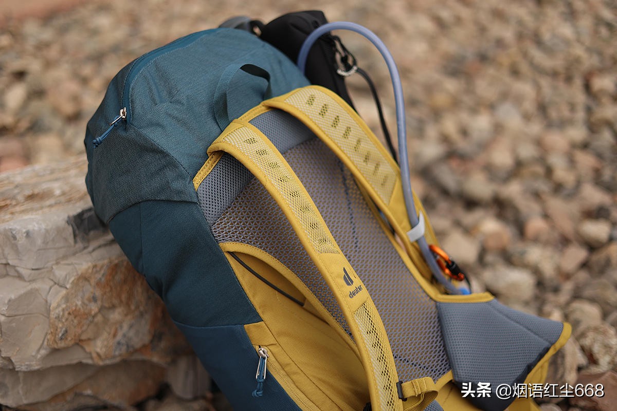 多特萤火虫哪个颜色最好看,多特萤火虫怎么挂折叠登山杖