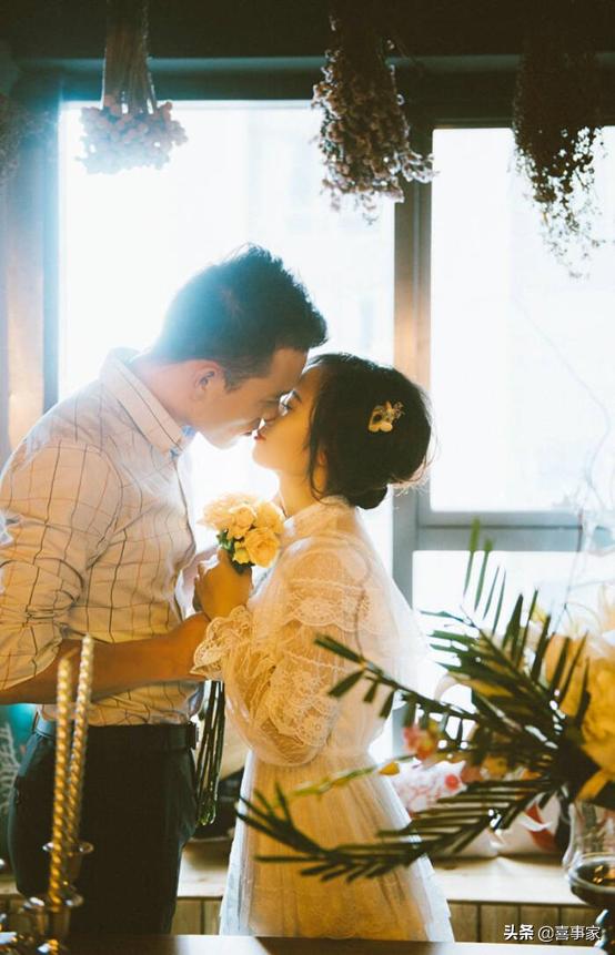 不一样的花式情侣照pose,教你情侣拍照怎么低调秀恩爱
