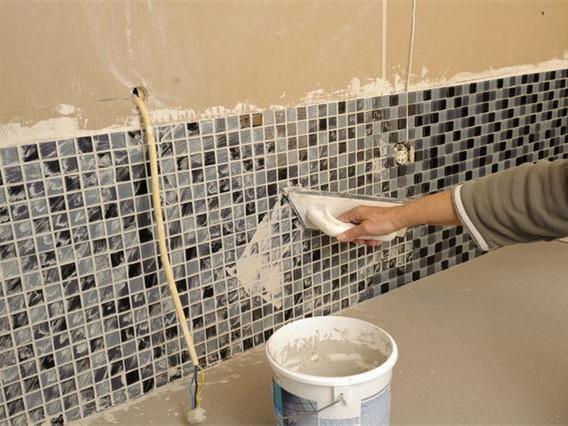 700x1500瓷砖一平米需要多少美缝,美缝多少钱一米不贵