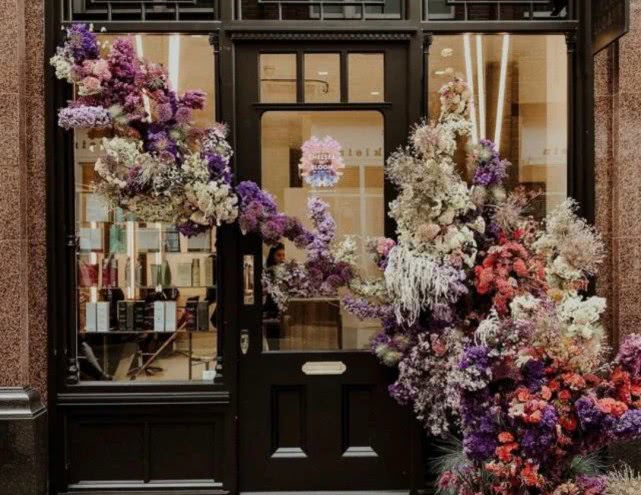 开花店怎样赚钱,成都开花店赚钱吗