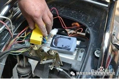 电动车铅酸电池充电容易着火吗,电动车为什么充电着火