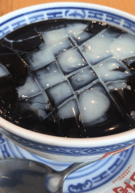 吃甜品就吃老字号龟苓膏,龟苓膏低卡甜品