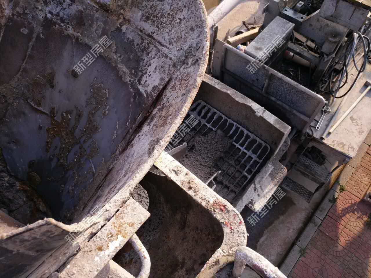 农村自建房浇混凝土有点轻微裂痕,农村自建房混凝土怎样不裂