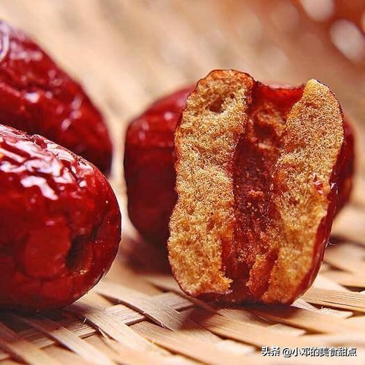 香酥红枣嘎嘣脆,怎么做酥脆可口的红枣