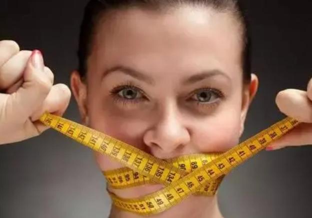 女性月经量少是什么原因引起的,女生月经量少是什么原因怎么调理