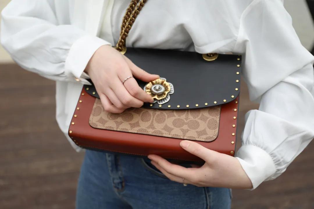 coach蔻驰包包最值得买的款,COACH蔻驰经典畅销款包包