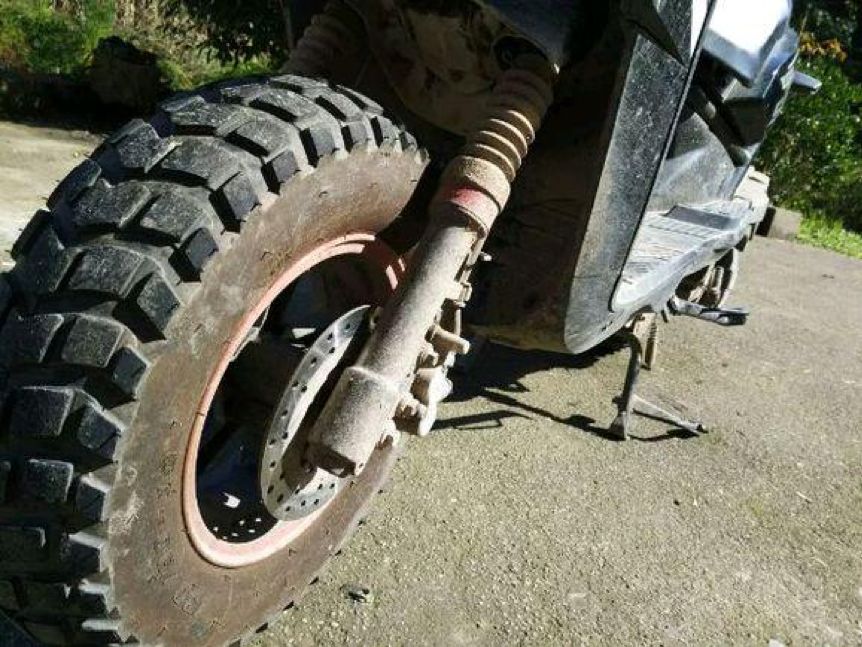 北京车神越南开摩托改装店，每年被偷20辆，赚60万被越南女孩追求