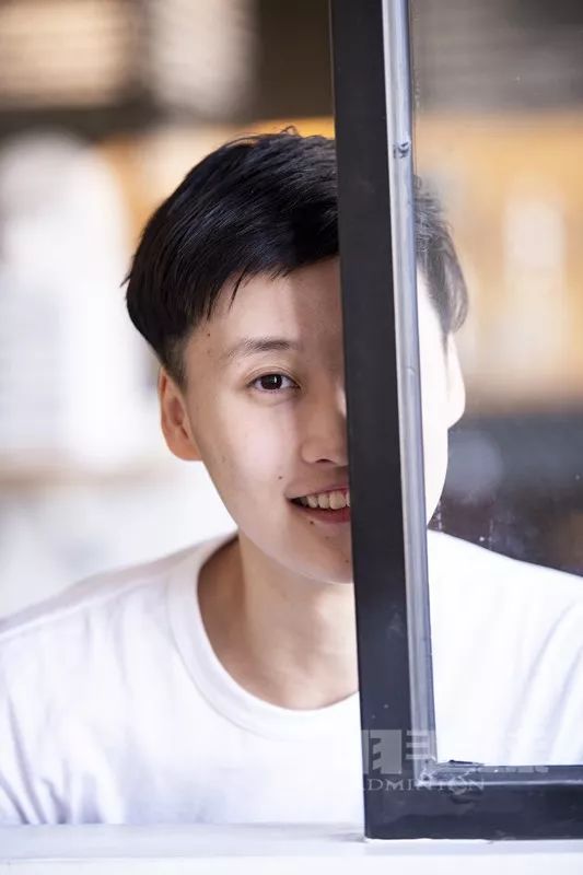 打羽毛球的陈雨菲,羽毛球陈雨菲图片