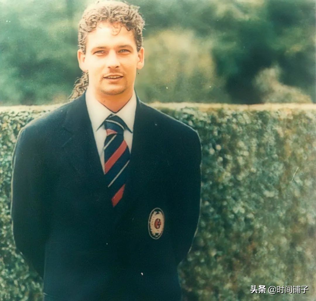 当你老了头发白了步履蹒跚,当你老了头发白了原唱