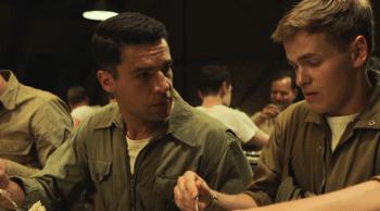 美好的肉体加上荒诞的故事，这剧简直太讽刺了