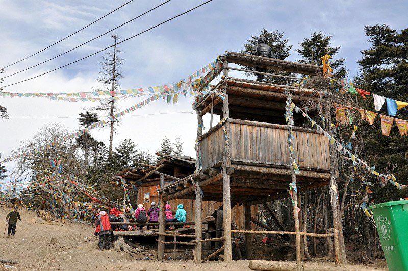 雪山脚下的雨崩村徒步,雨崩村徒步之旅