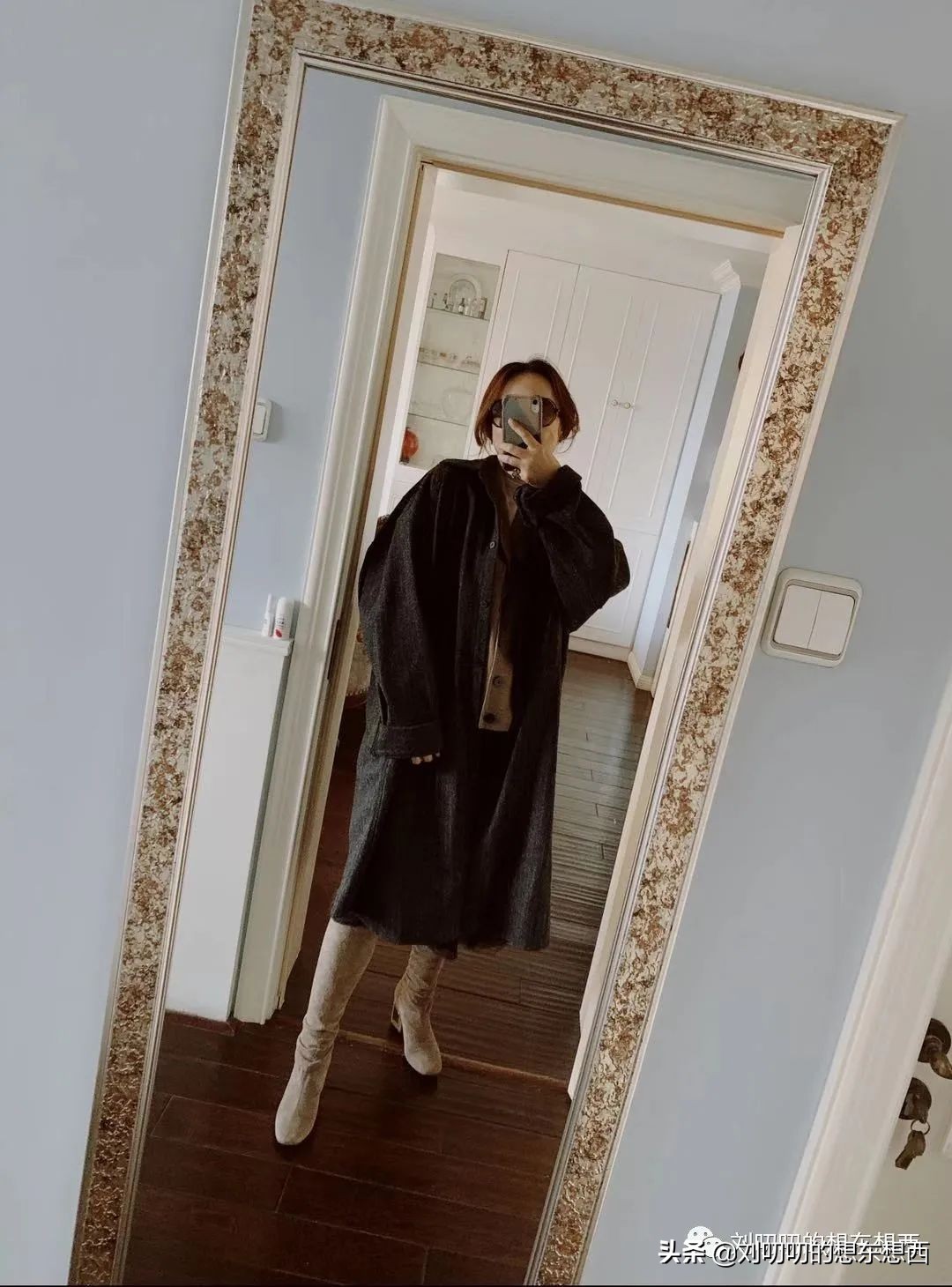 清冷风穿搭高级感冬,冬季素色长衣外套搭配