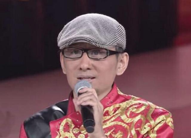 从放羊娃到年收入千万,阿宝“装疯卖傻”背后的故事