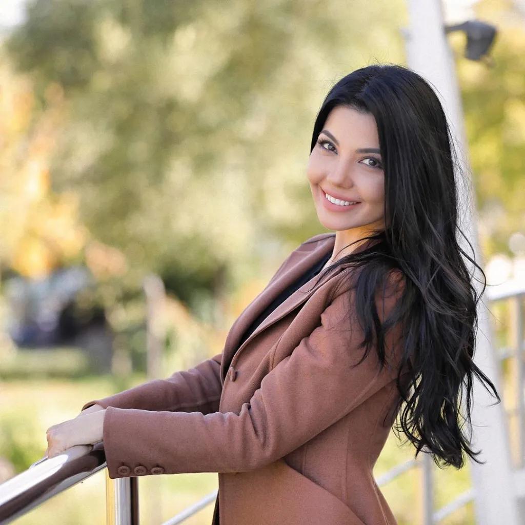 乌兹别克斯坦的九位高颜值女星，你认识几个？