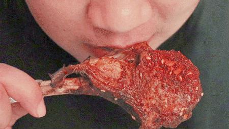 Wow~穿红衣就免单117！这家店到底什么来头！