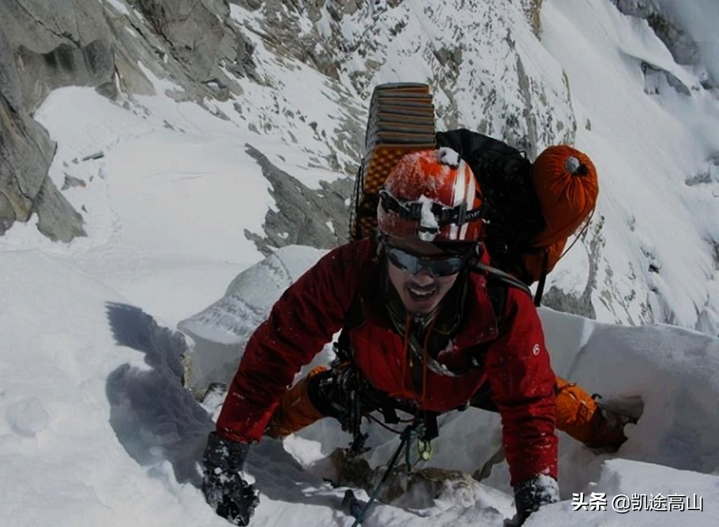 那一年，他们滑坠到人生的谷底：两名登山者和两部电影
