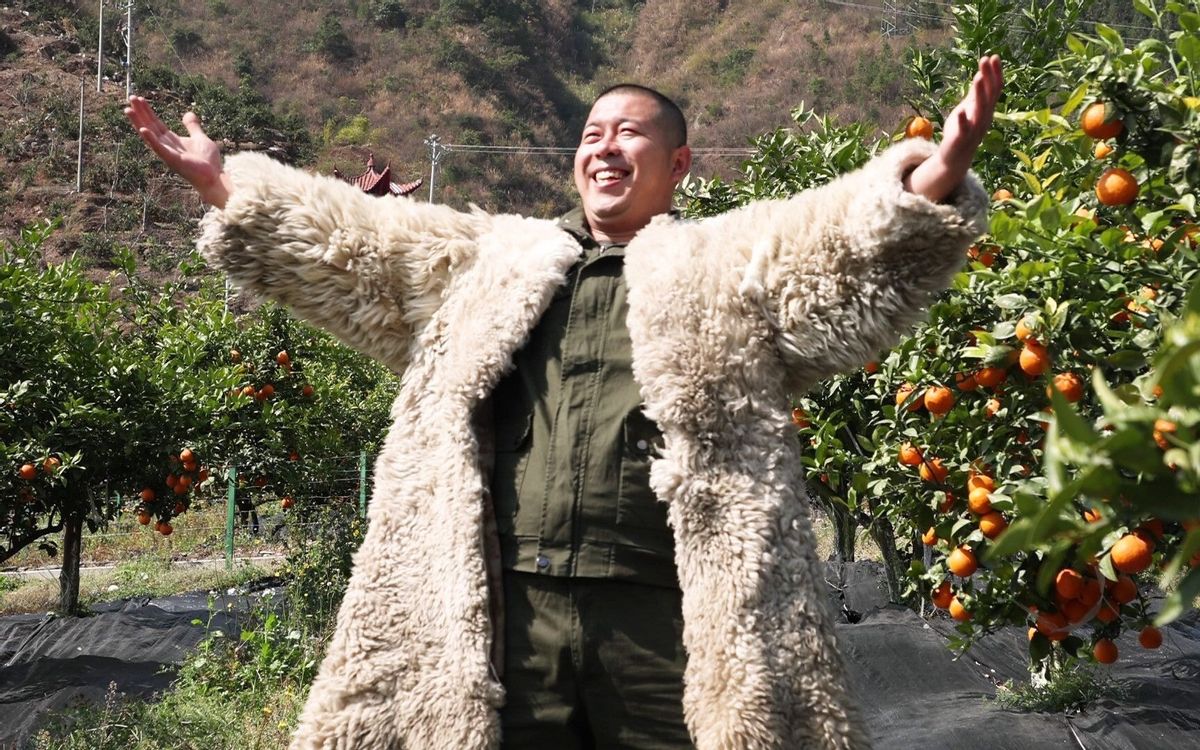 东北小伙，当过厨师和洗车工，回农村创业，拍视频年入百万，凭啥