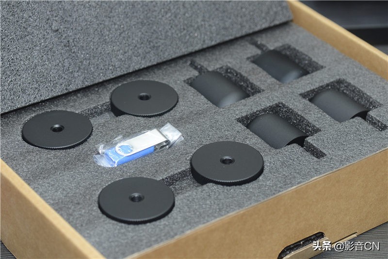 房子都要掀起来了！测McIntosh（美国麦景图）HTPS12有源超低音音箱