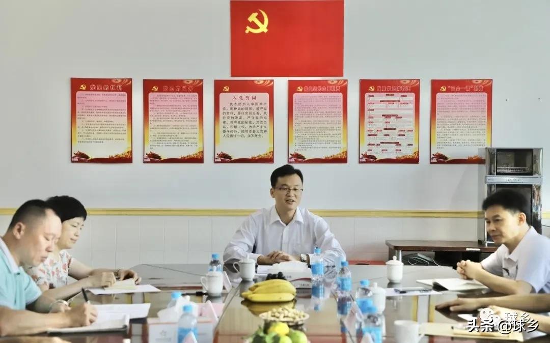 感谢全体教职工的辛勤付出,感谢各位的辛勤付出和热情