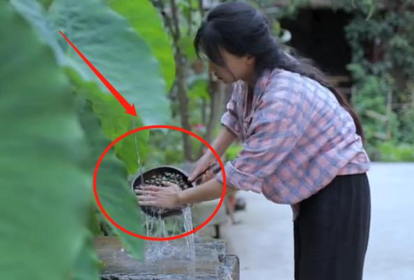 吃了李子柒螺蛳粉拉肚子,李子柒螺蛳粉到底哪个配料臭