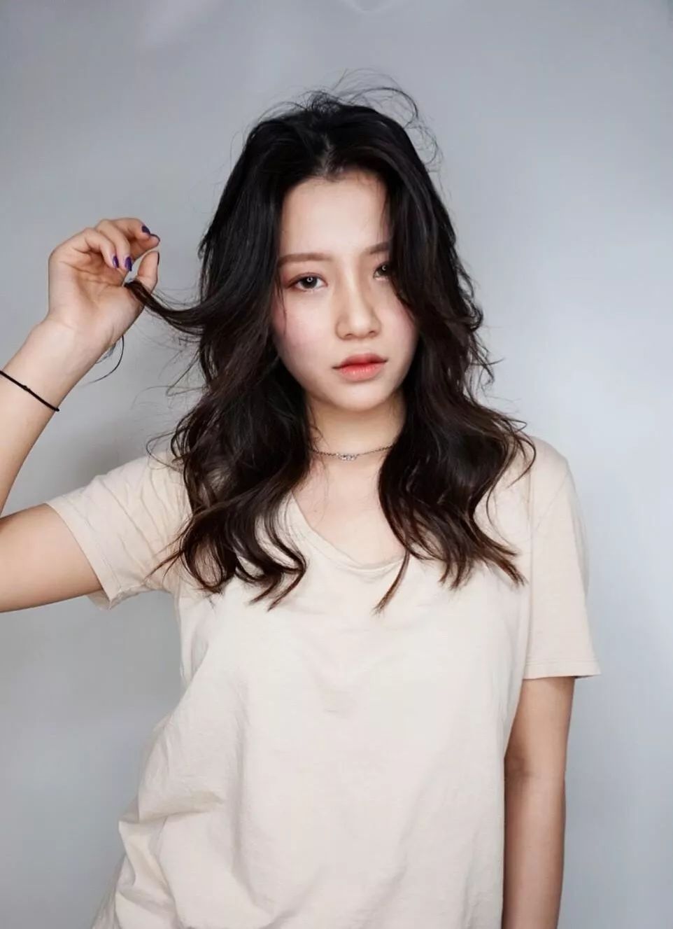 脸大怎么弄发型显脸小,个子矮脸大什么发型好看