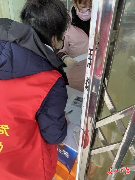 心甘情愿的来到一线加入志愿者,欢迎大家一起加入志愿者服务