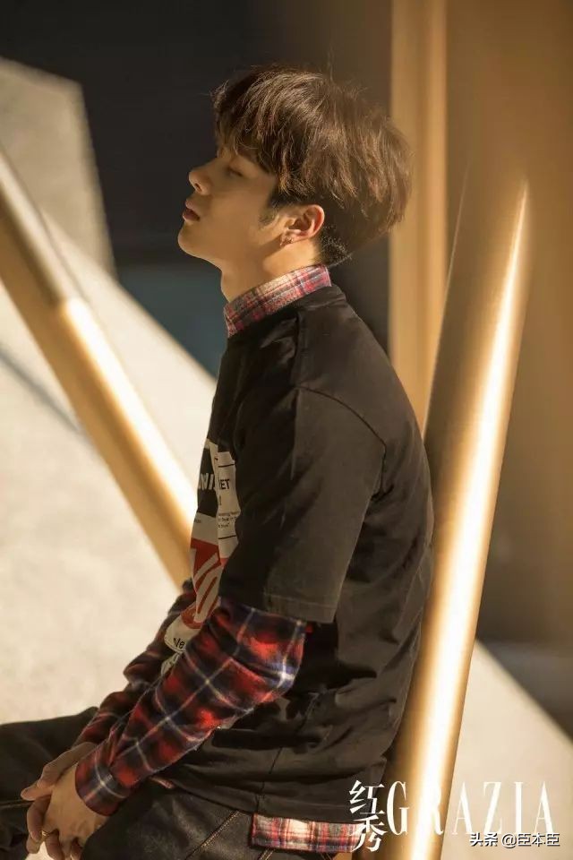 明星秋季穿搭，照着穿准没错