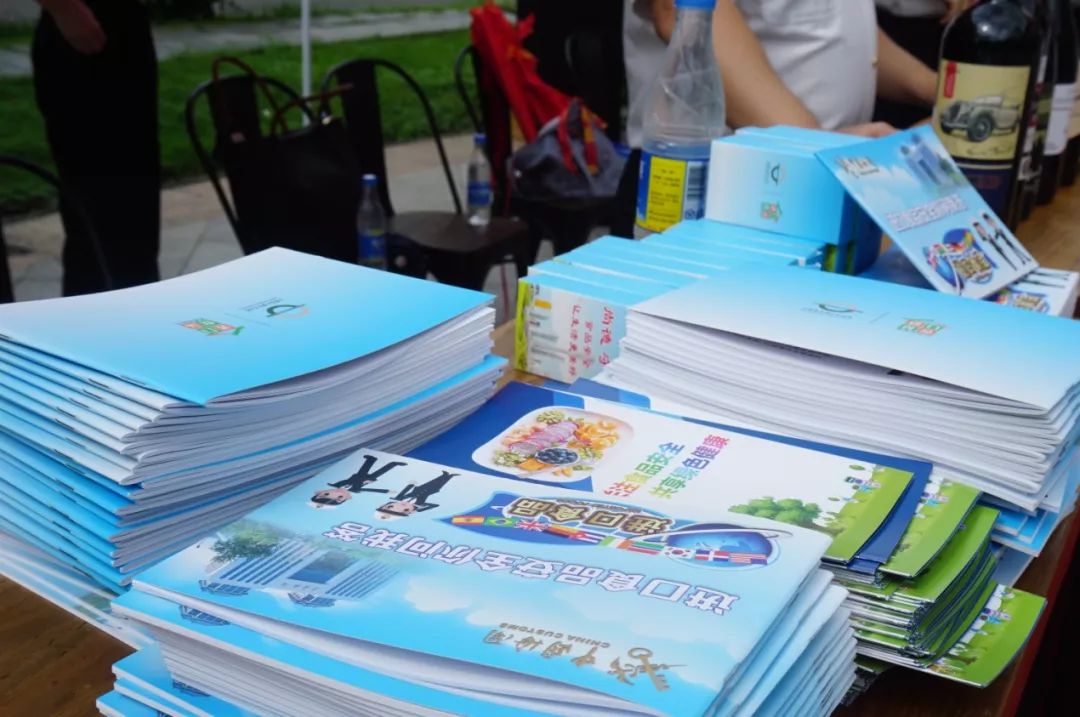 海珠|厉害了,海关人员手把手教你辨真假!再也不怕买到假的“进口”奶粉、葡萄酒啦~