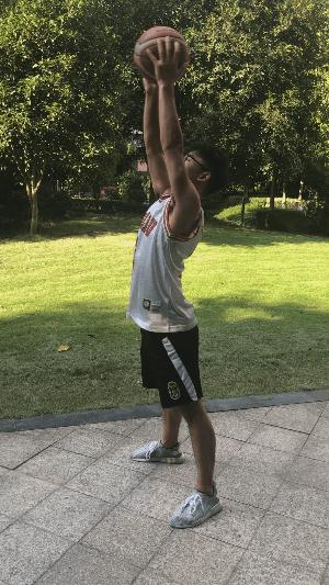 篮球的球性球感练习有哪些,儿童篮球球性训练0-3岁