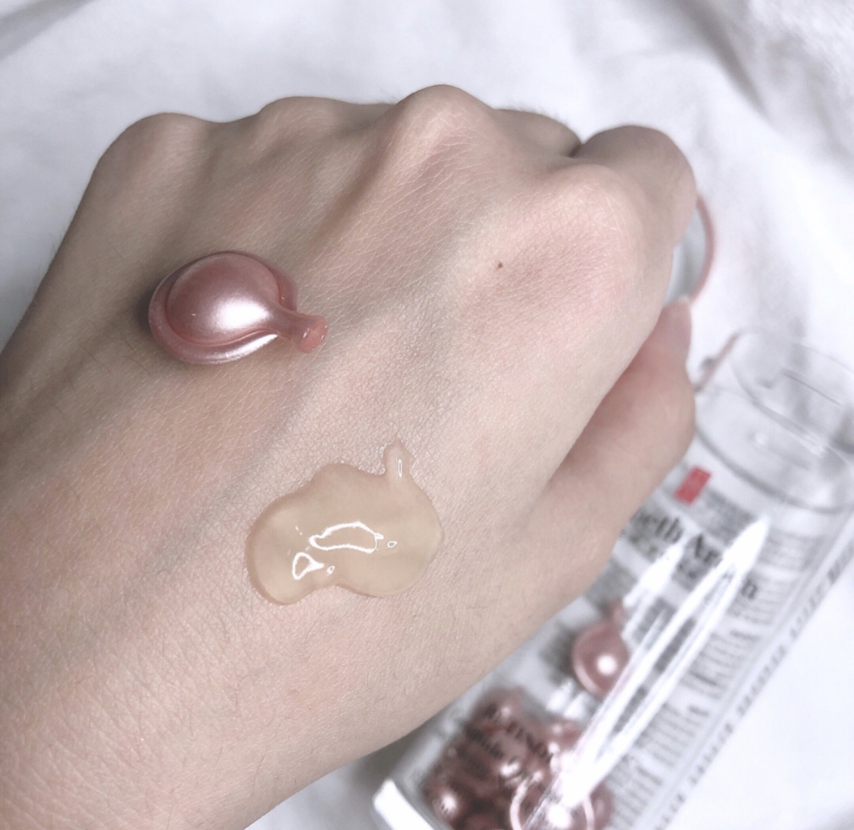 浼婁附鑾庣櫧闆呴】鐪奸儴娣″寲缁嗙汗,娣″寲缁嗙汗绮惧崕浼婁附鑾庣櫧闆呴】