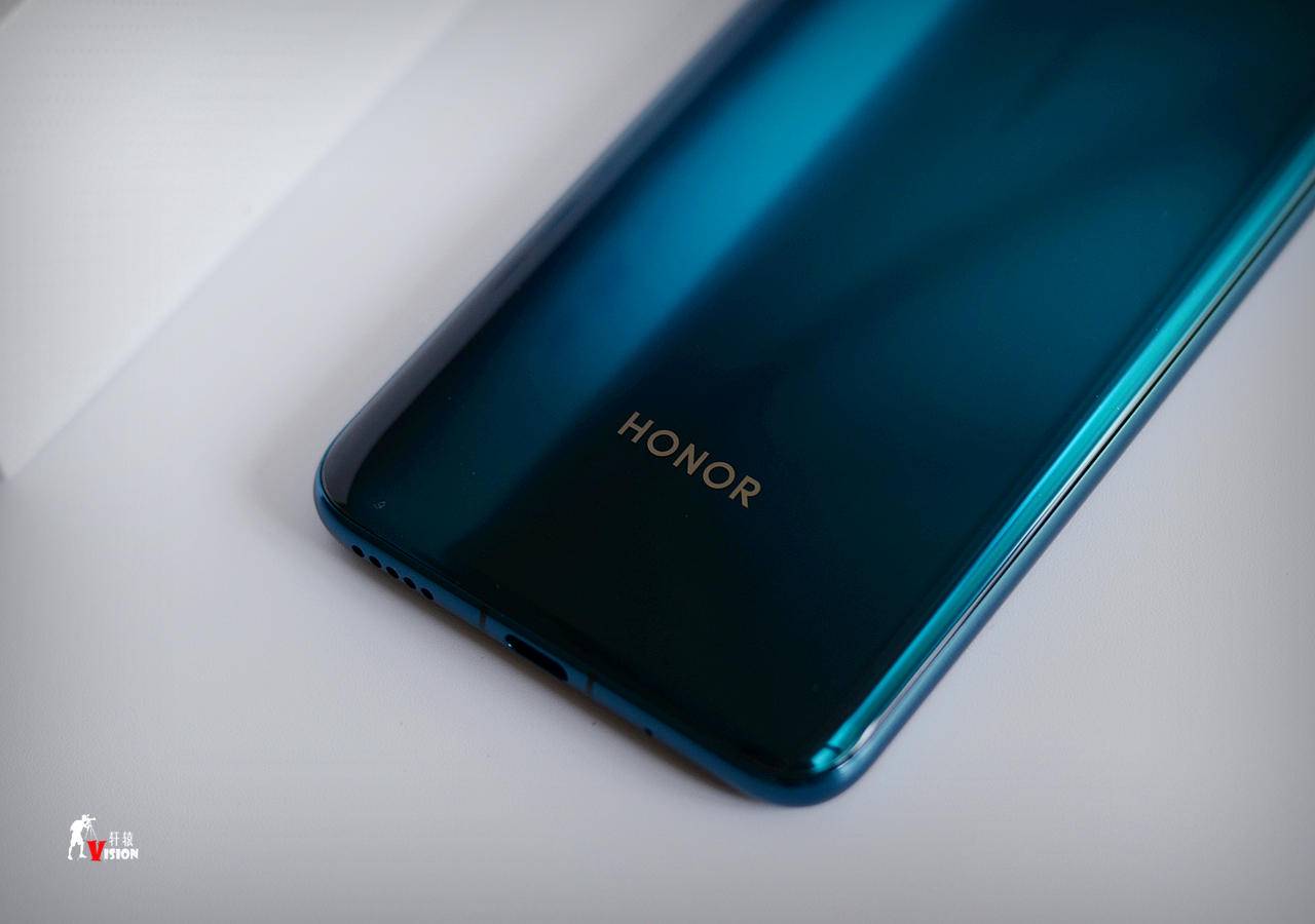 荣耀20pro评测视频,荣耀20与荣耀20pro深度评测