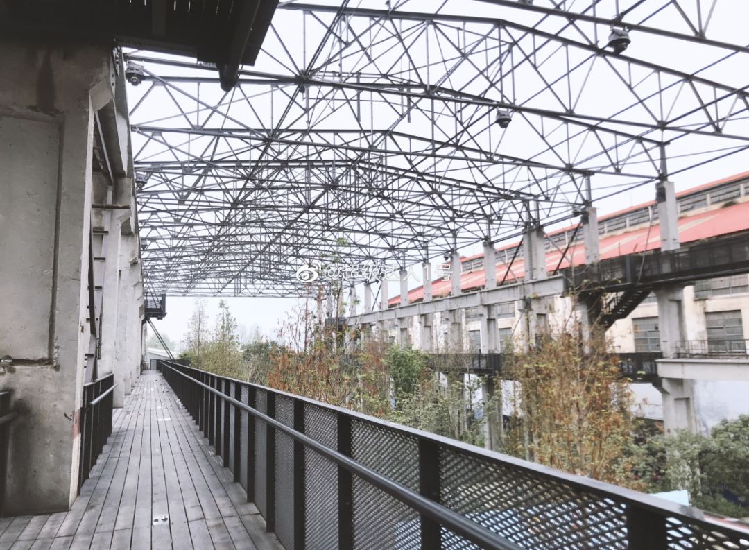 成都68岁机车厂变花园，工业风爱好者快来打卡