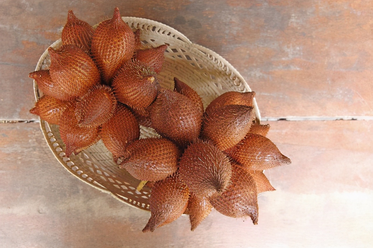 蛇皮果怎么存放最好,蛇皮果可以冷冻保存吗