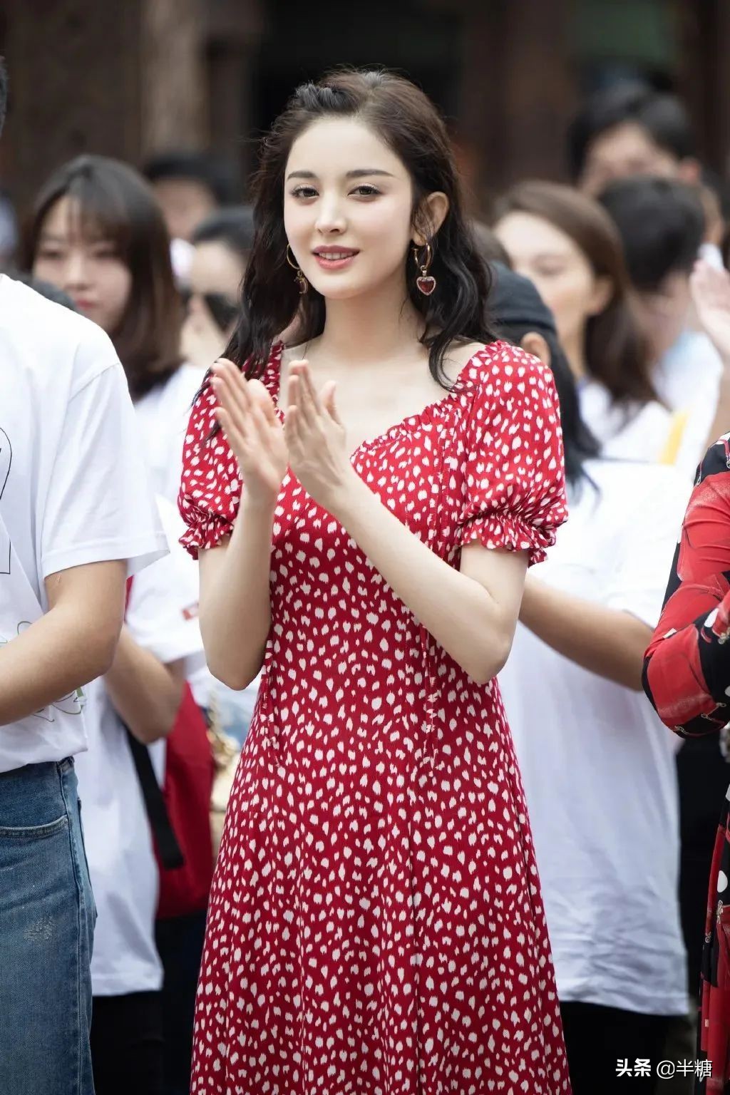 捧红了鹿晗、张艺兴的她，要做大码女装界的张大奕了么？