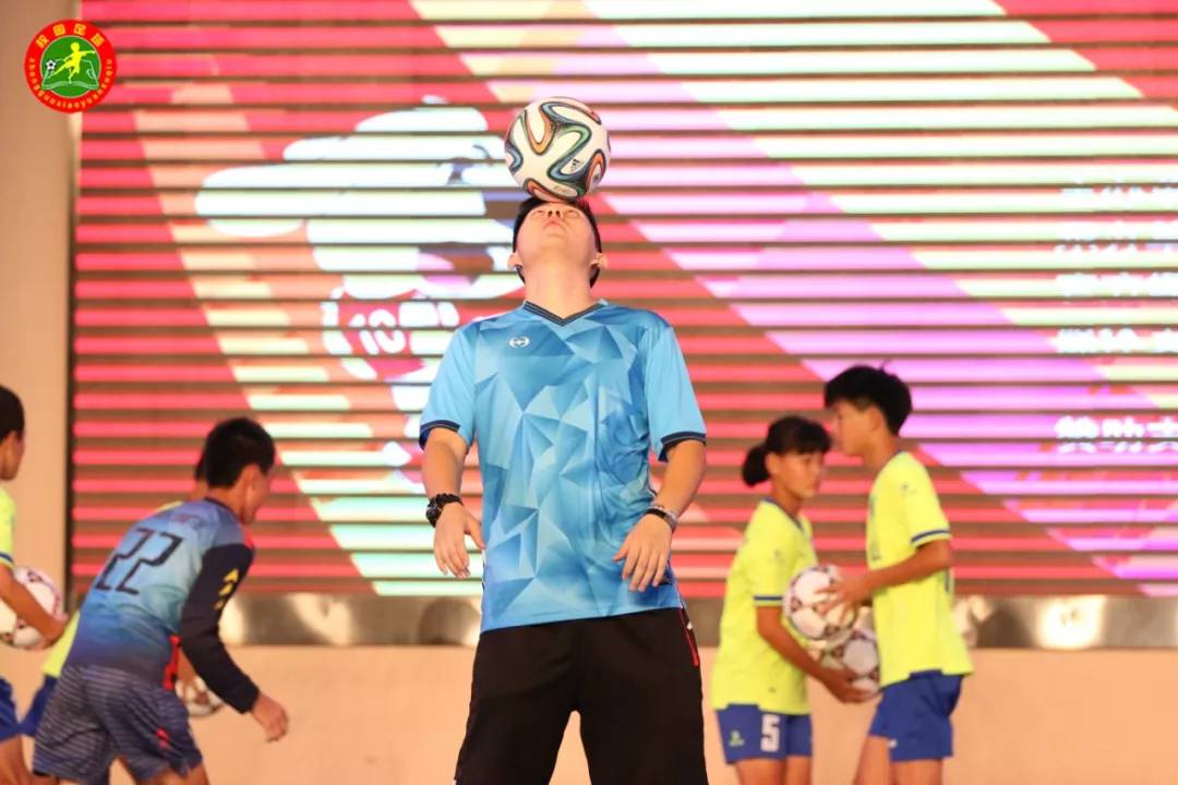 校园足球夏令营开营式,全国青少年足球夏令营在上海开营